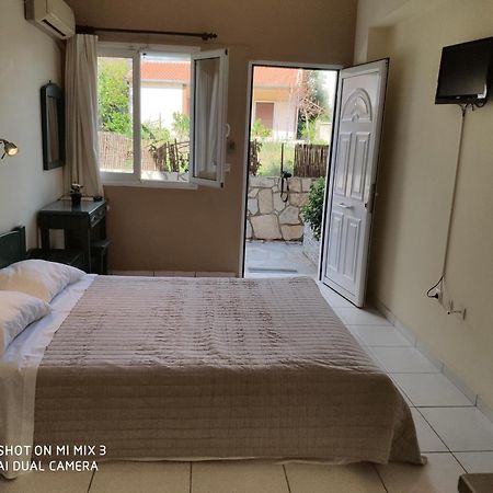 Theodora Studios & Apartments Skala  Экстерьер фото