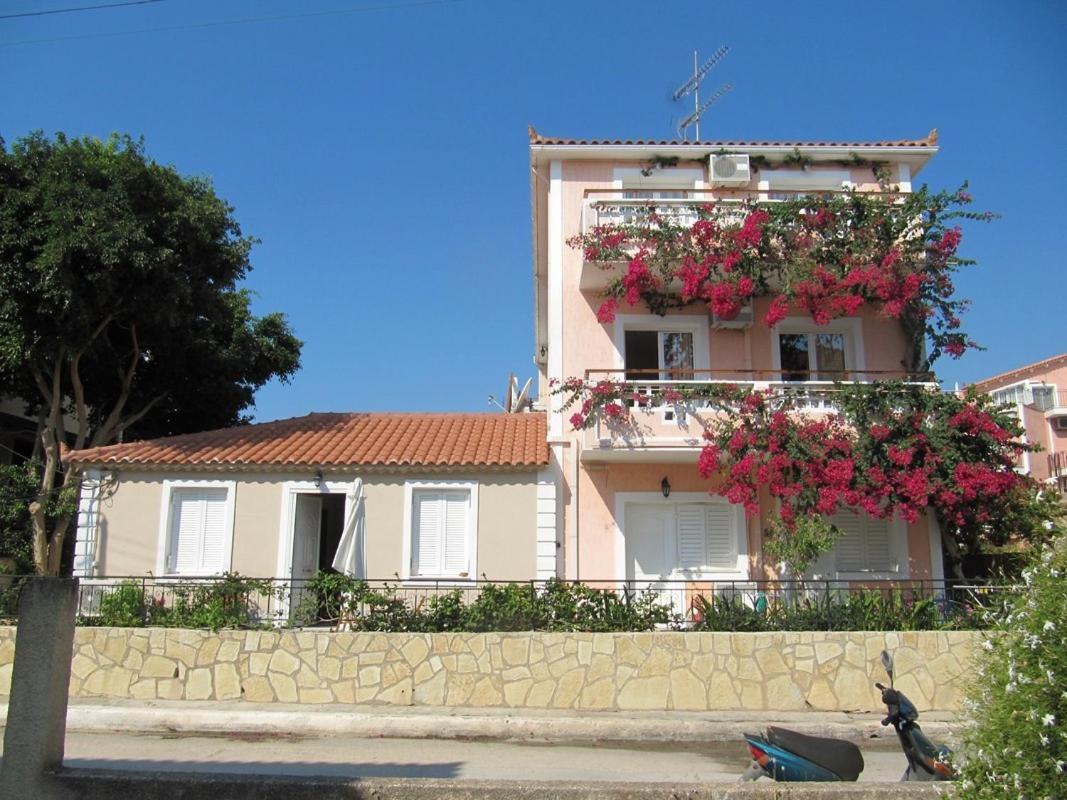 Theodora Studios & Apartments Skala  Экстерьер фото