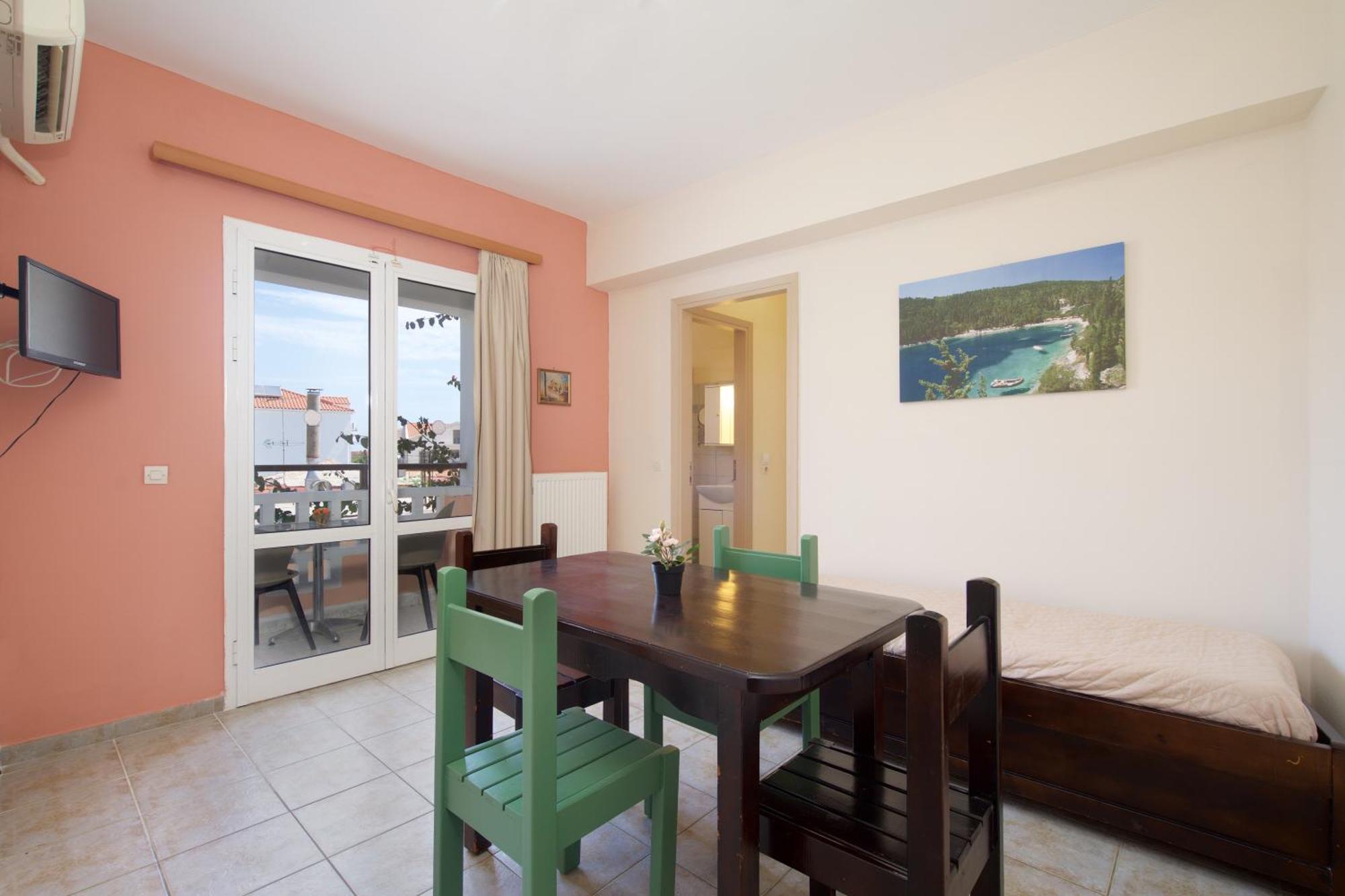 Theodora Studios & Apartments Skala  Экстерьер фото
