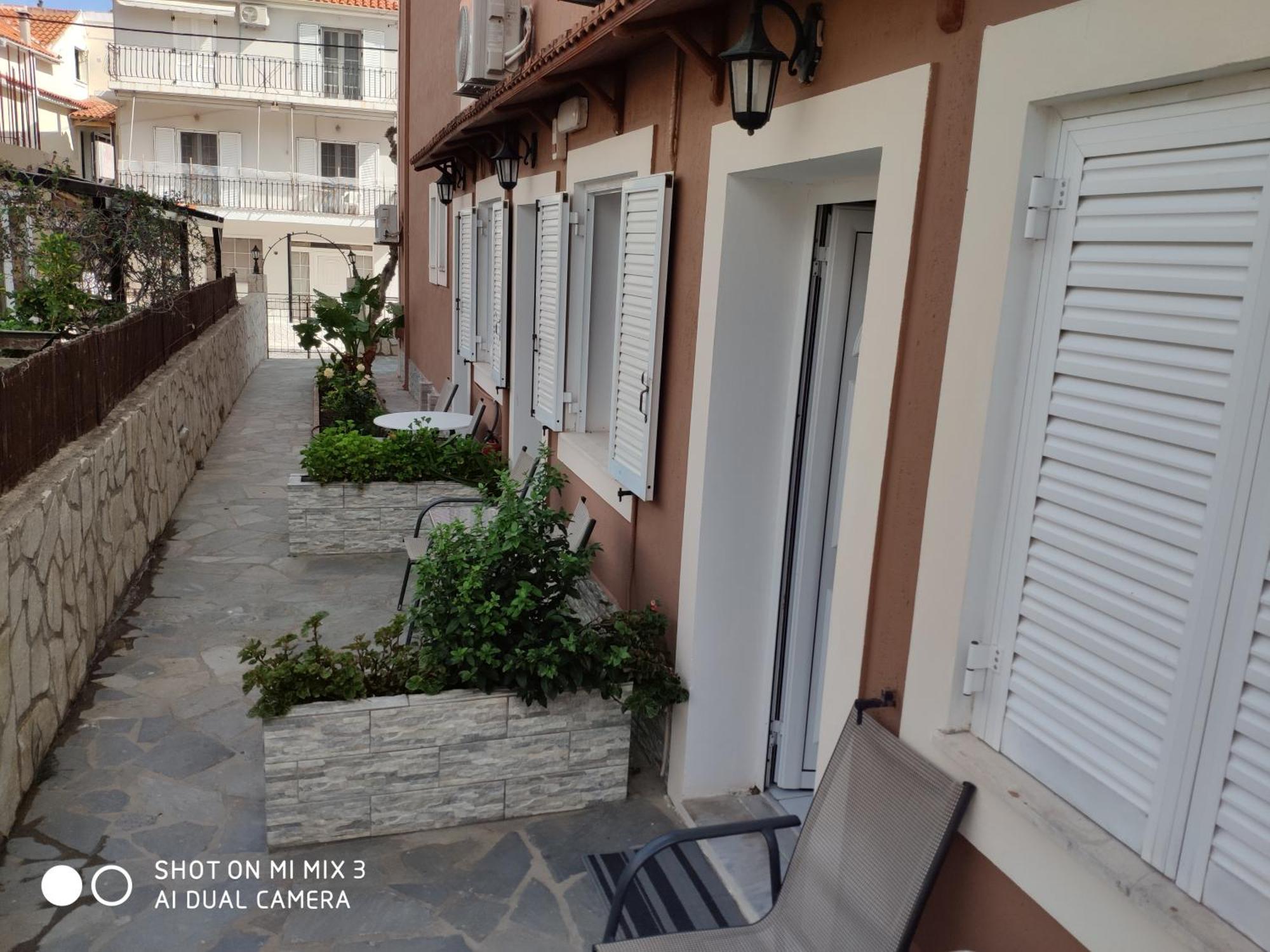 Theodora Studios & Apartments Skala  Экстерьер фото