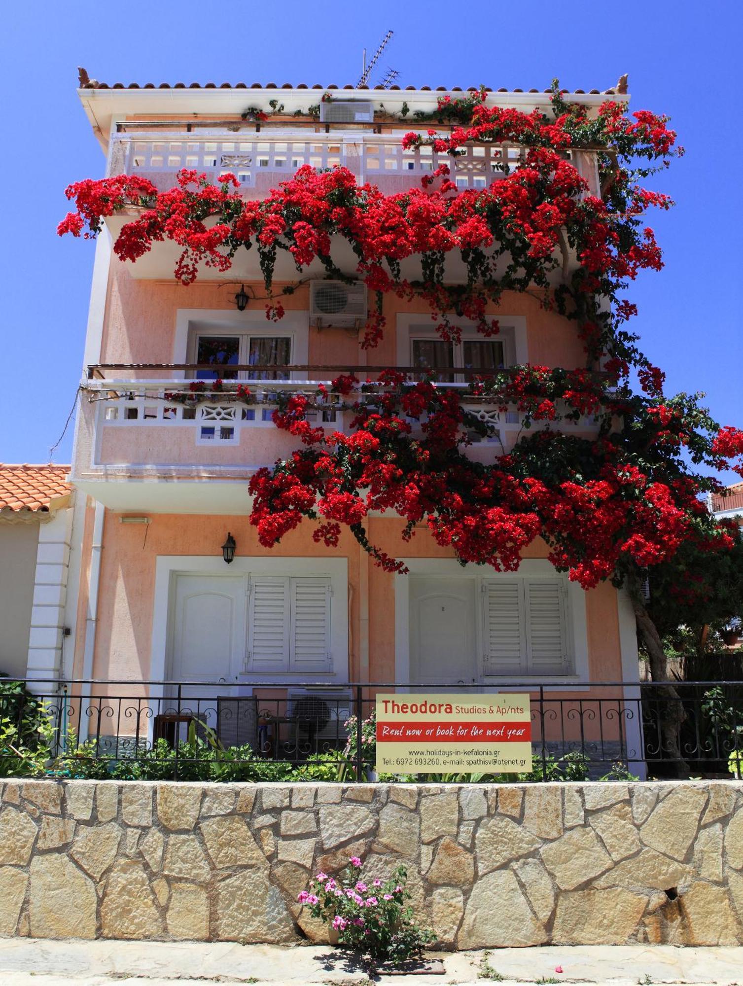 Theodora Studios & Apartments Skala  Экстерьер фото